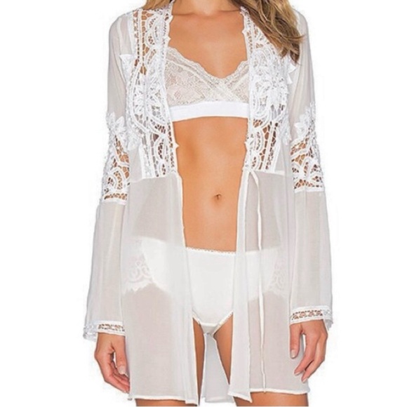 🦋For Love & Lemons Robe - Picture 4 of 6